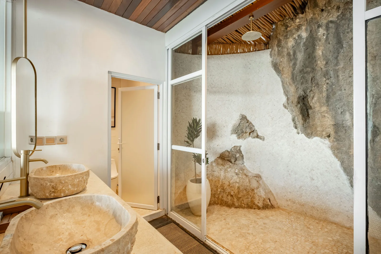 Santai by The Korowai Uluwatu