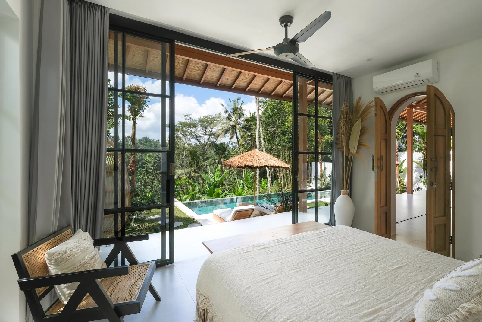Villa Lestari
