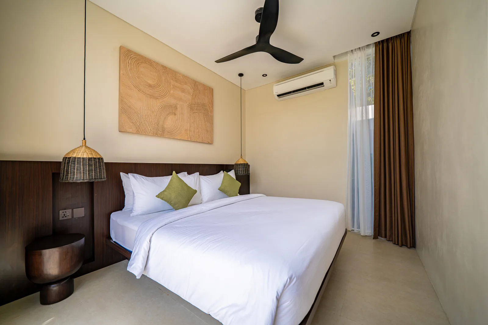 Villa Ambisi Kedungu