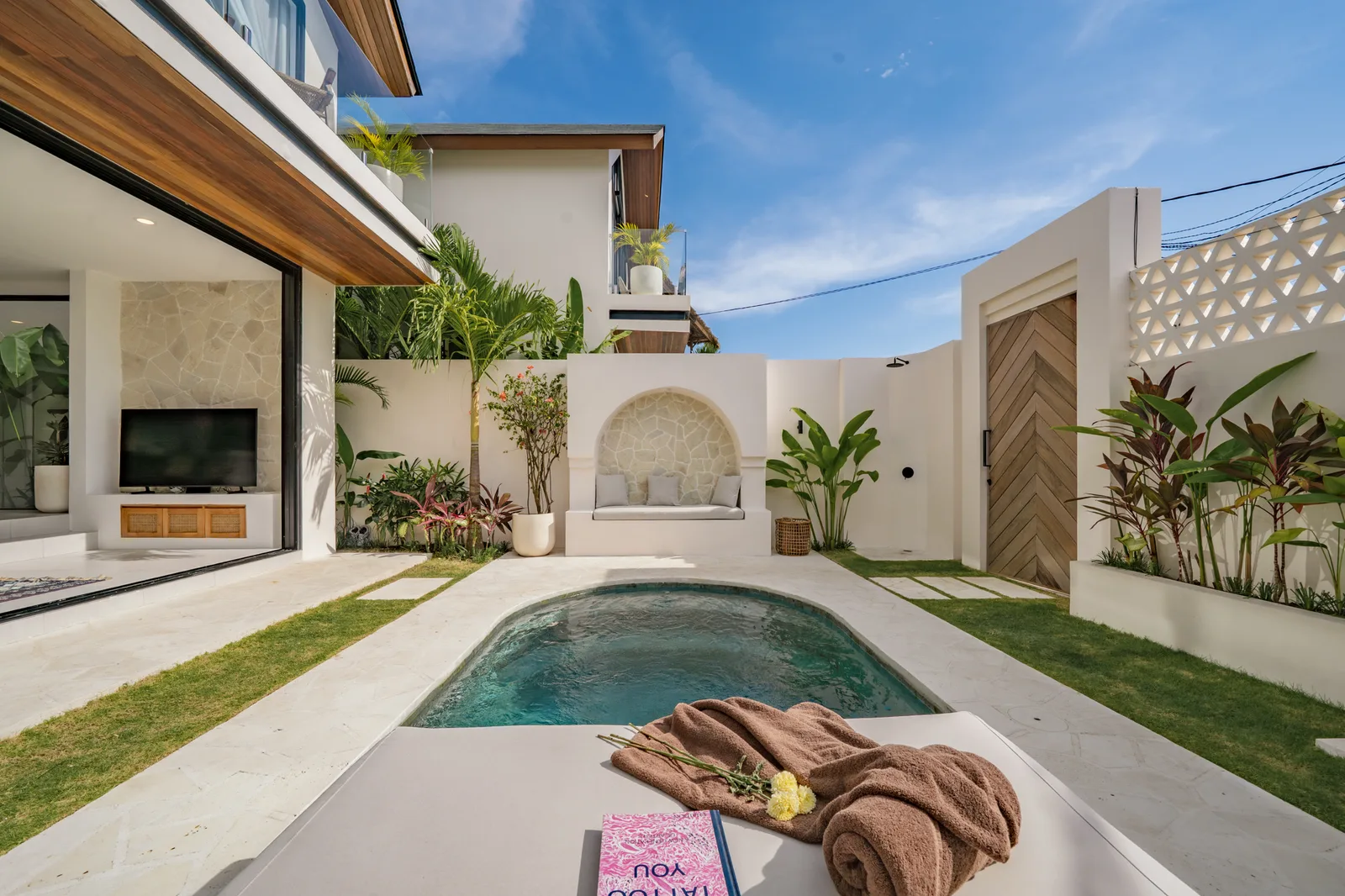 Villa Ezra Azul
