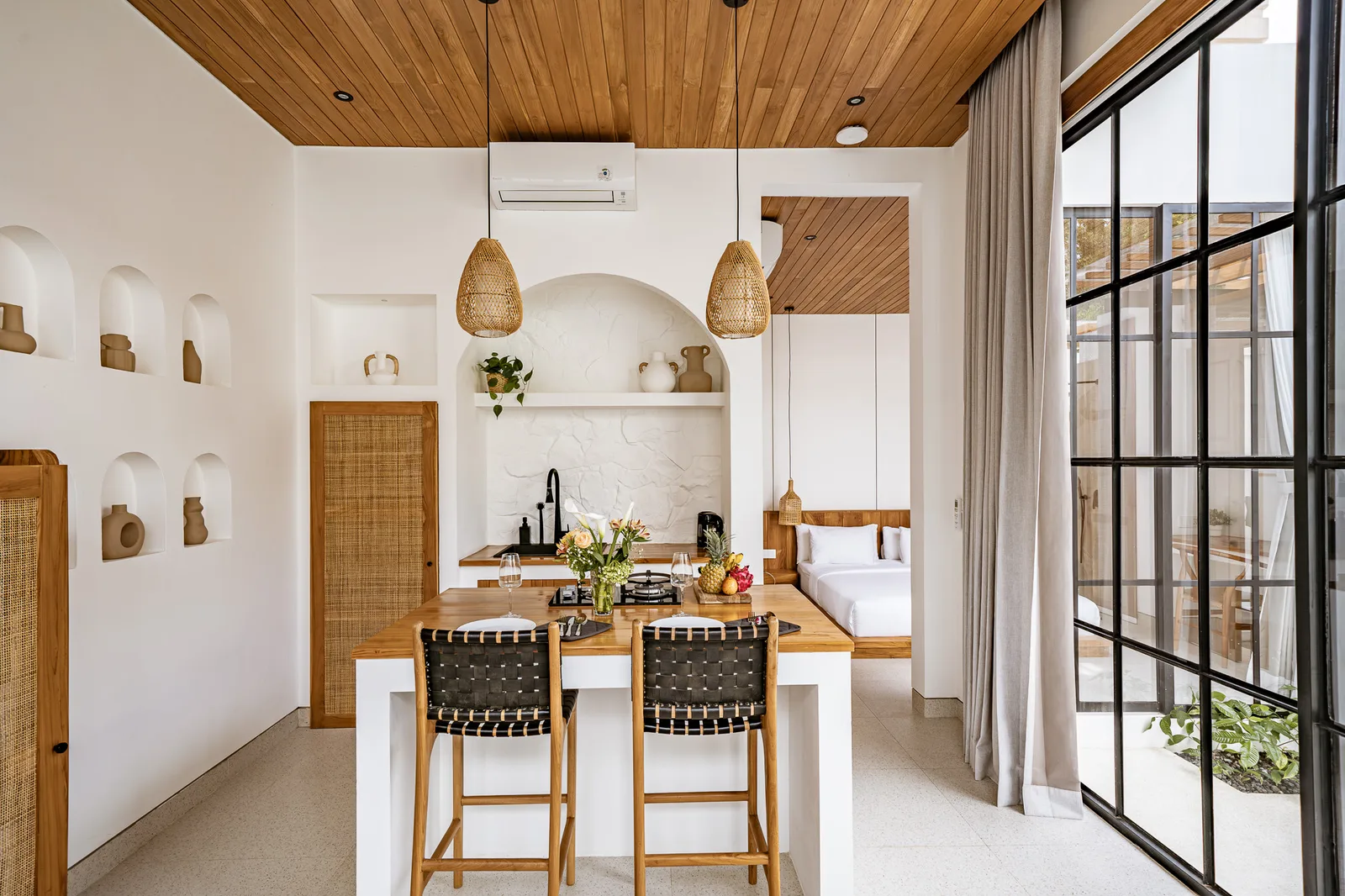 Villa Sunny Day Suites