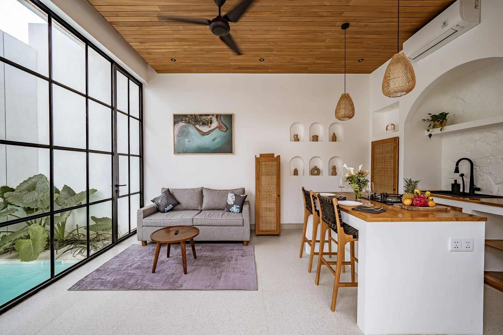 Villa Sunny Day Suites