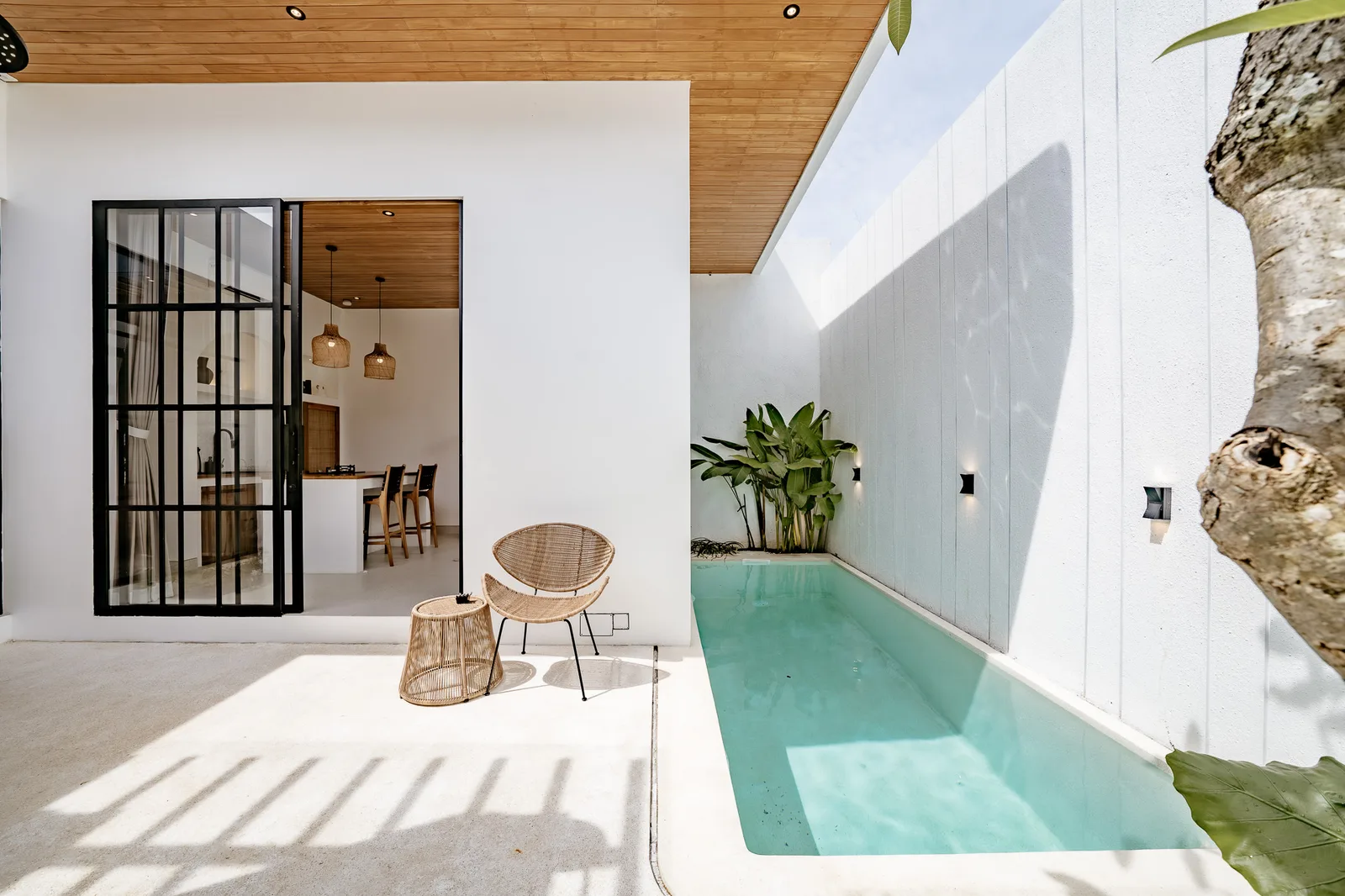 Villa Sunny Day Suites