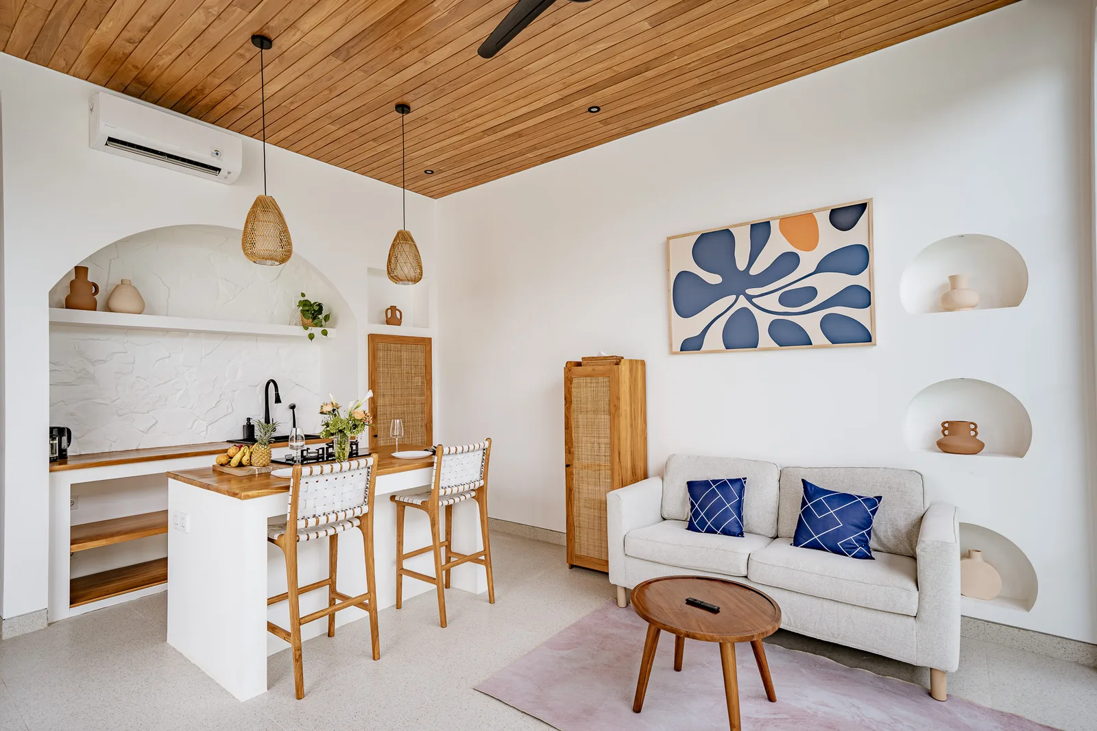 Villa Sunny Day Suites