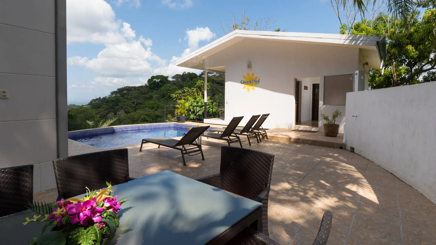 MA-10 — Sunset View Villa in Manuel Antonio with Private Guest House & Pool