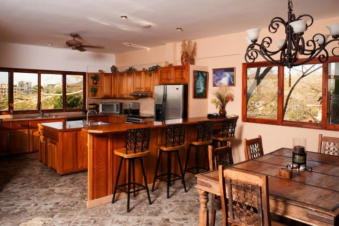 TA-06 — Tamarindo Vacation Villa