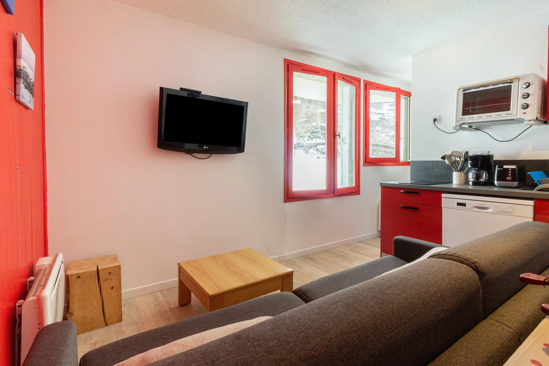 Apartment for 6, 280 m from the slopes