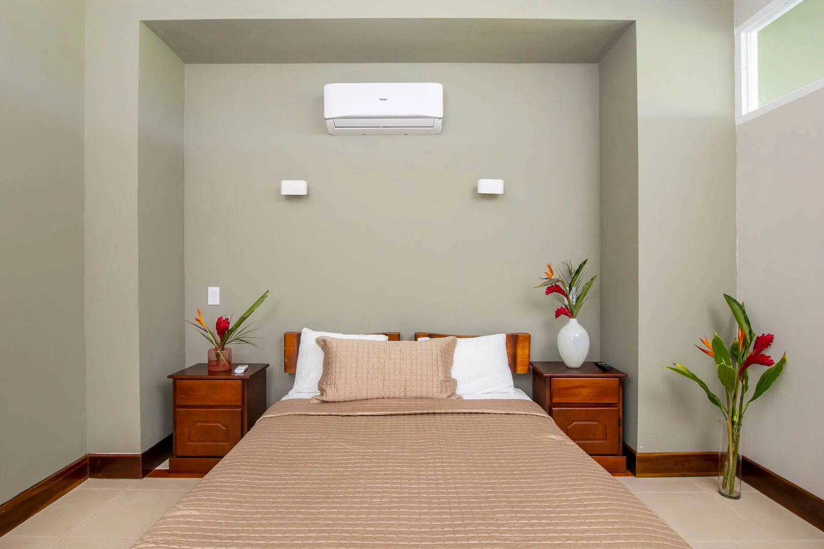 MA-25 — Ocean View Family Villa