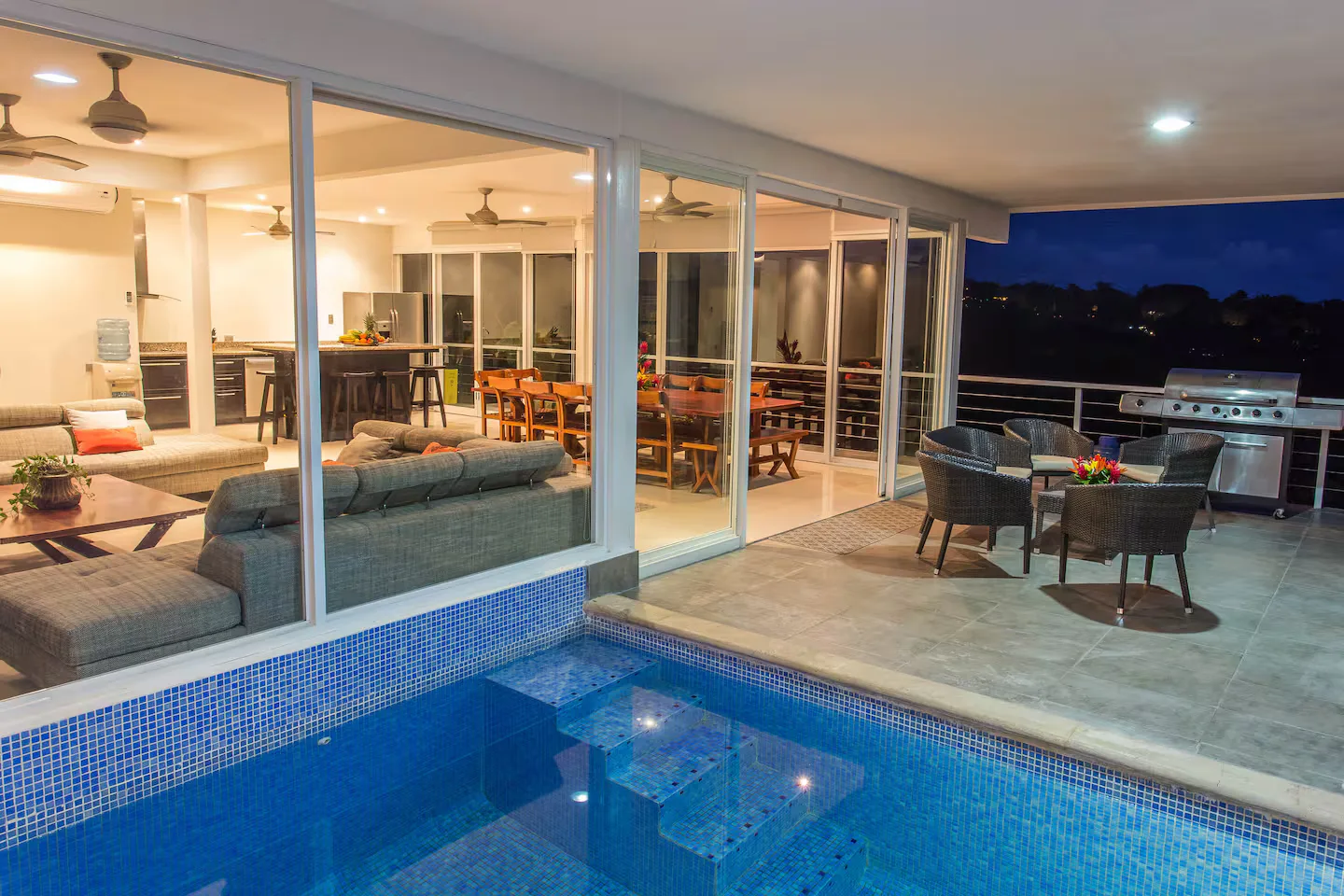 MA-25 — Ocean View Family Villa
