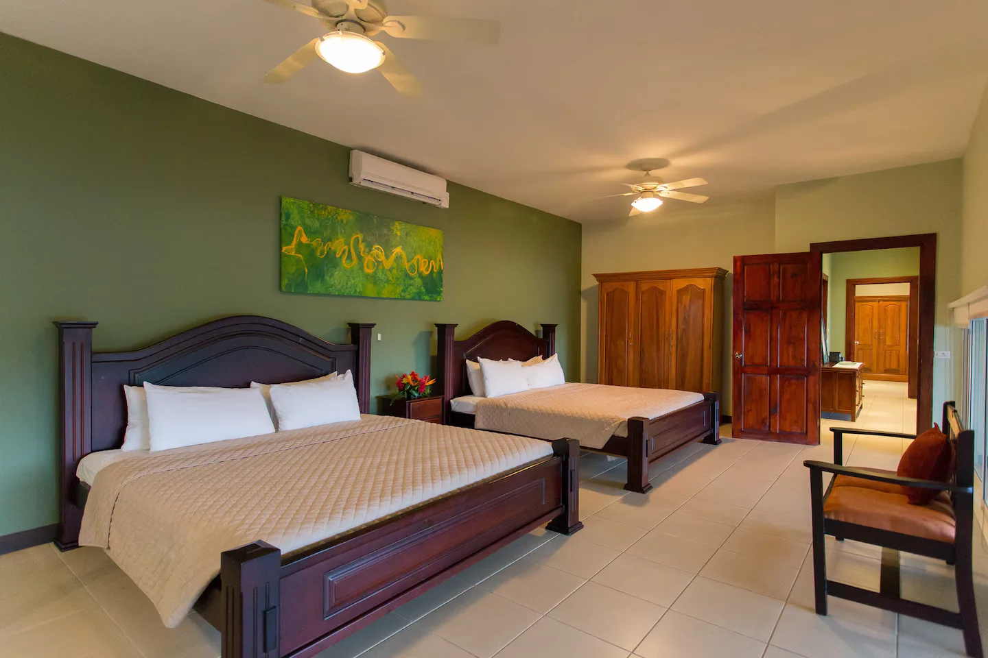MA-25 — Ocean View Family Villa