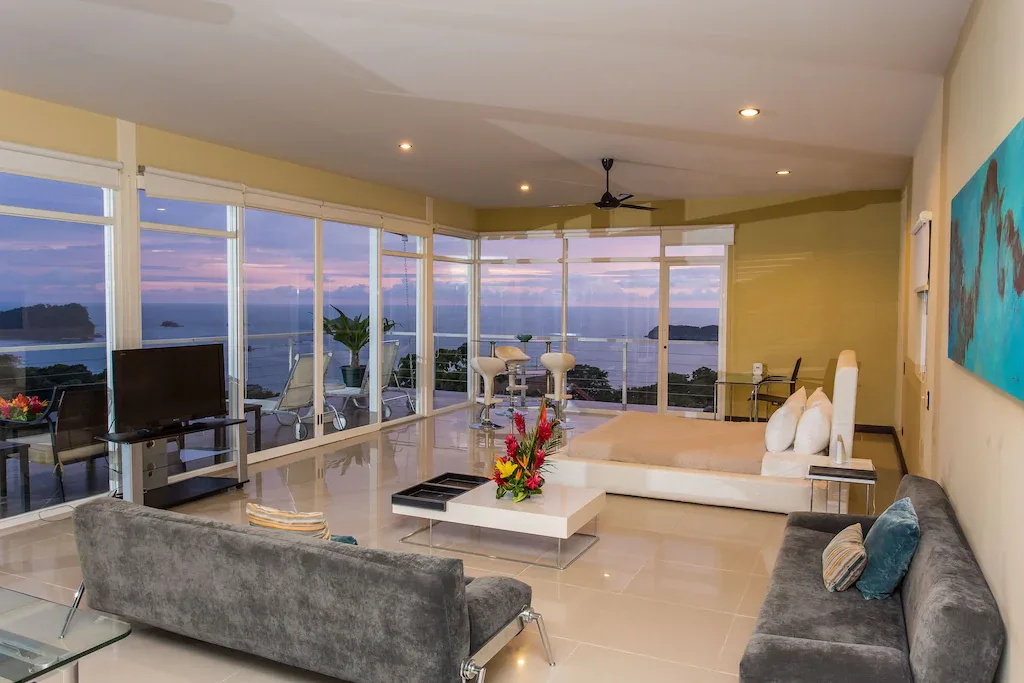 MA-25 — Ocean View Family Villa