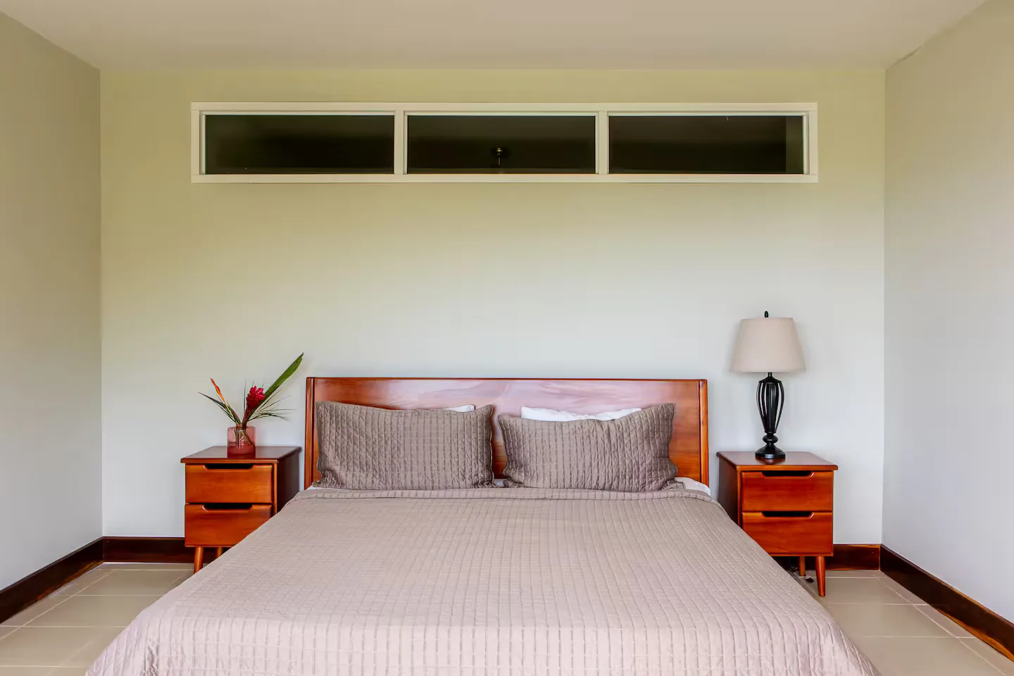 MA-25 — Ocean View Family Villa