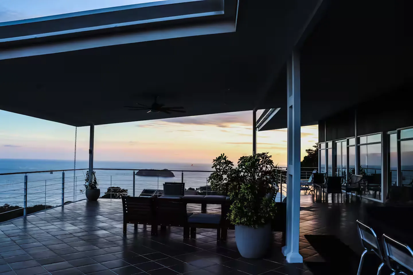 MA-25 — Ocean View Family Villa
