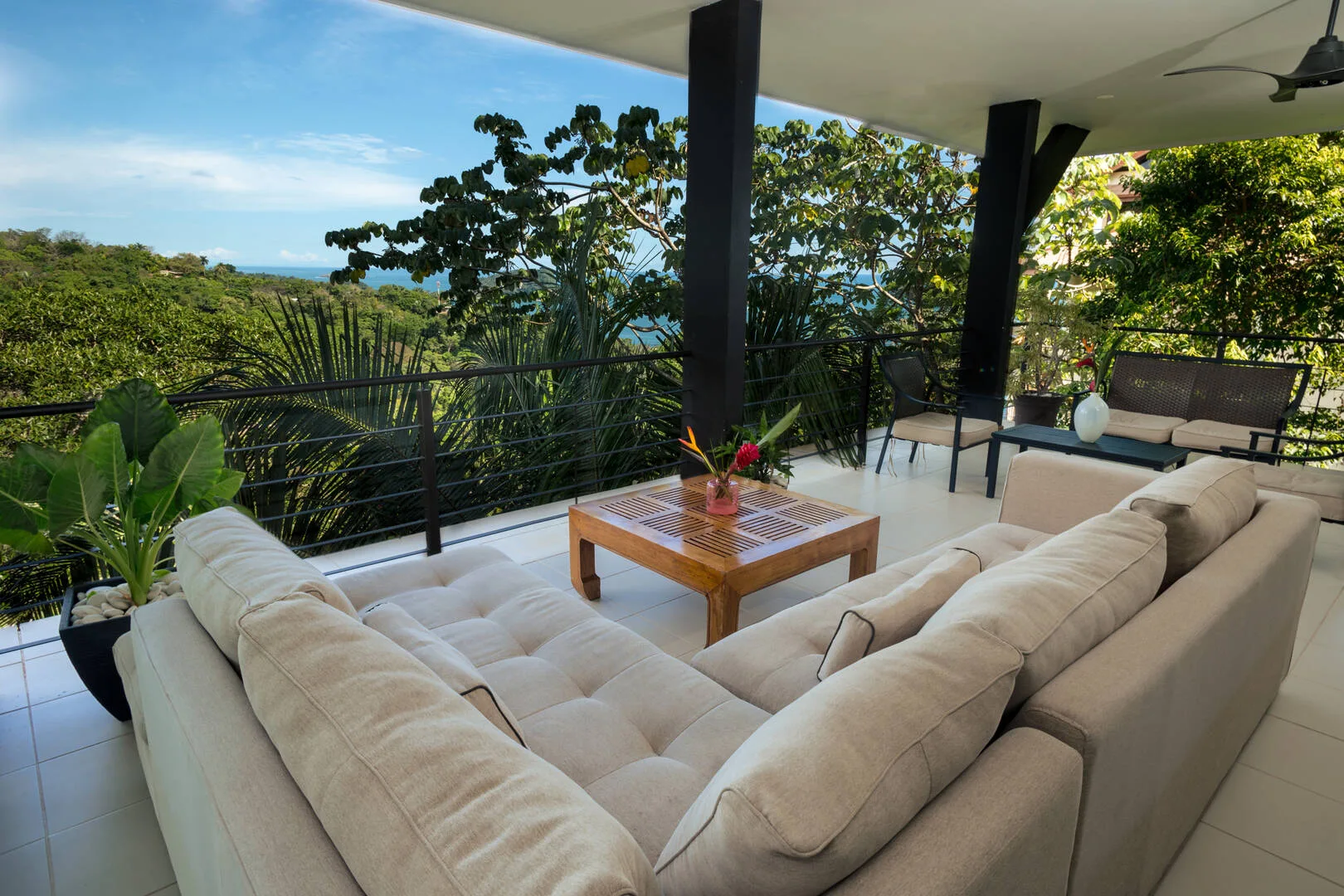 MA-25 — Ocean View Family Villa