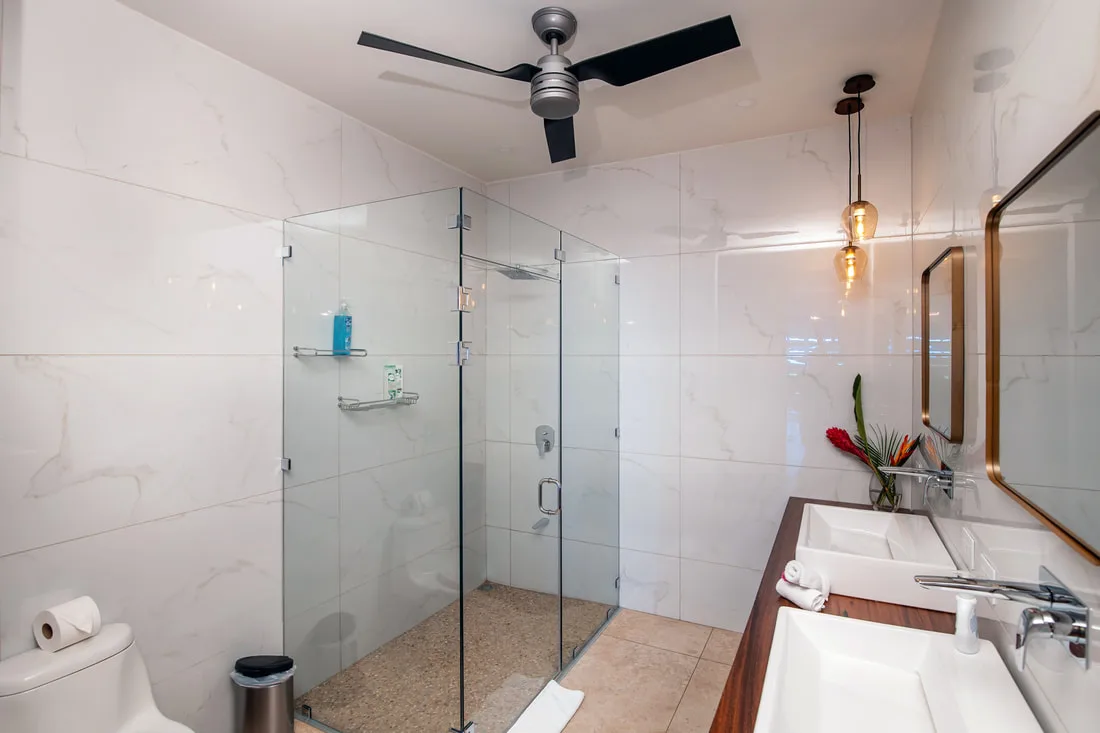 MA-25 — Ocean View Family Villa