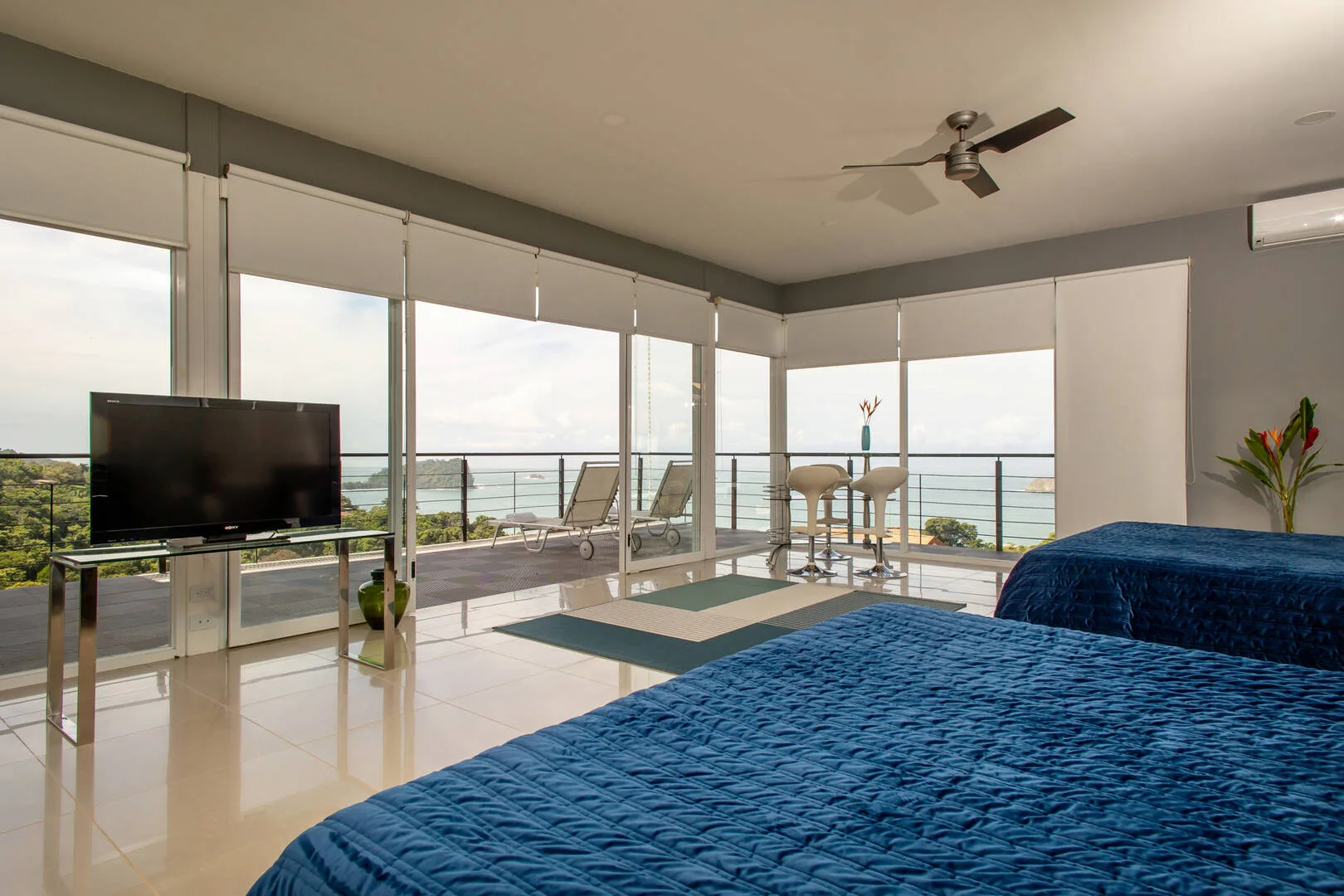 MA-25 — Ocean View Family Villa