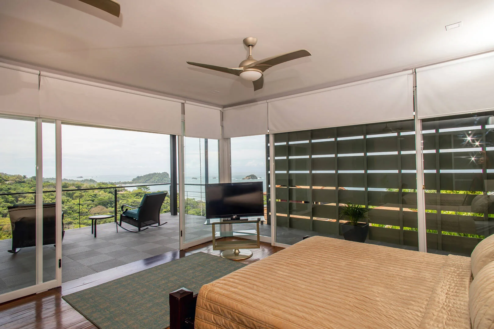 MA-25 — Ocean View Family Villa