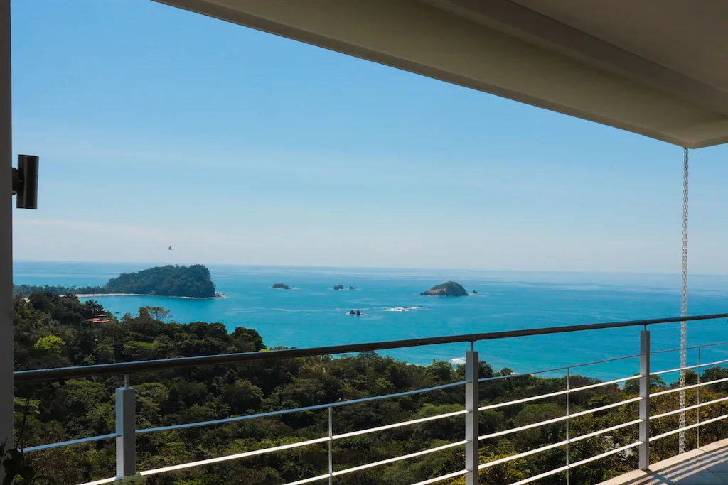 MA-25 — Ocean View Family Villa