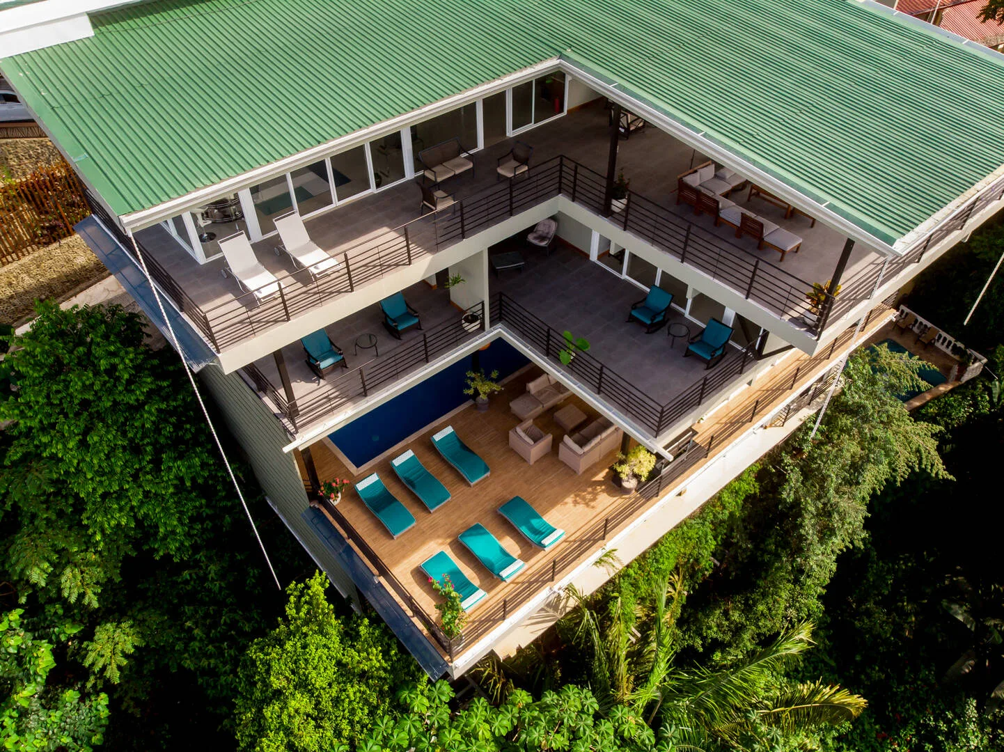 MA-25 — Ocean View Family Villa