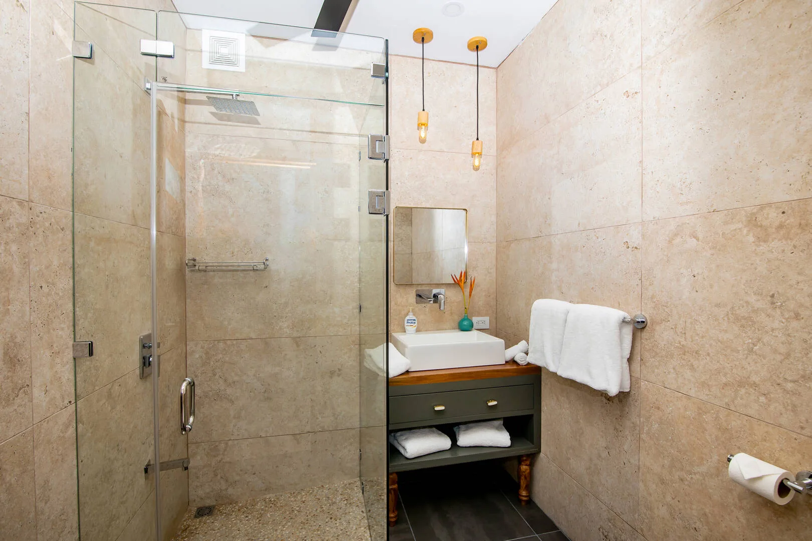 MA-25 — Ocean View Family Villa