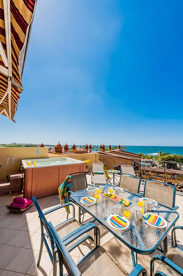 TA-05 — Tamarindo Penthouse Villa