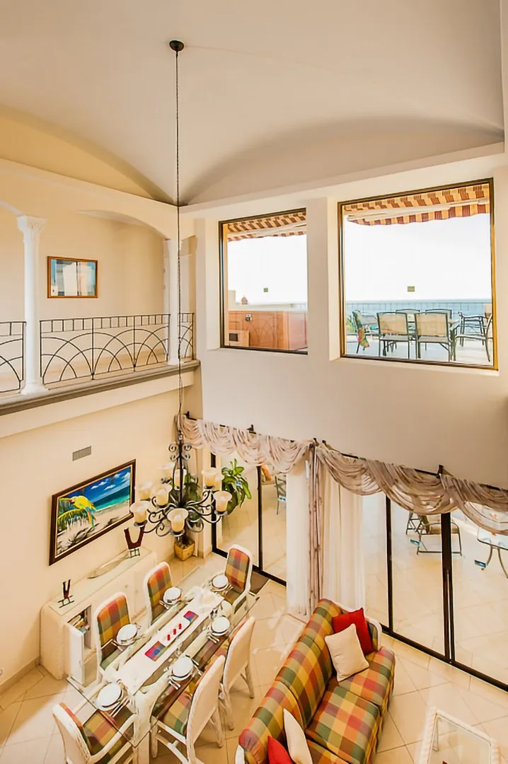 TA-05 — Tamarindo Penthouse Villa