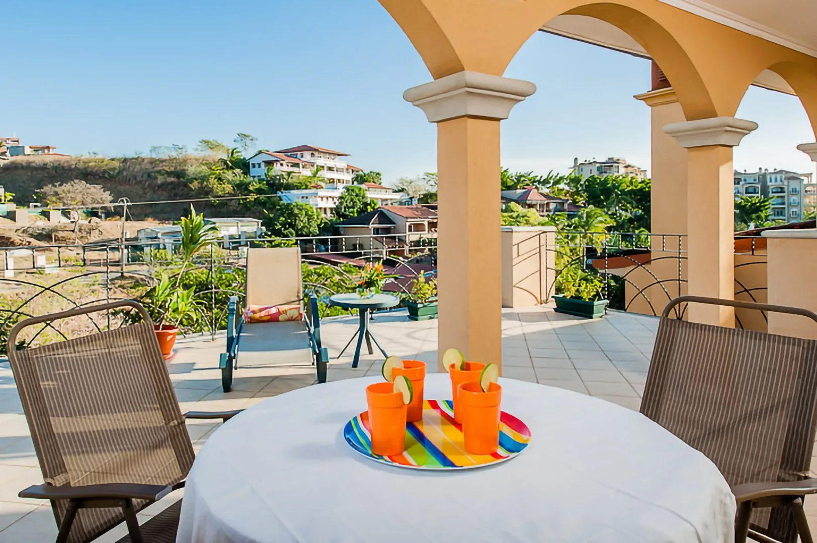 TA-05 — Tamarindo Penthouse Villa