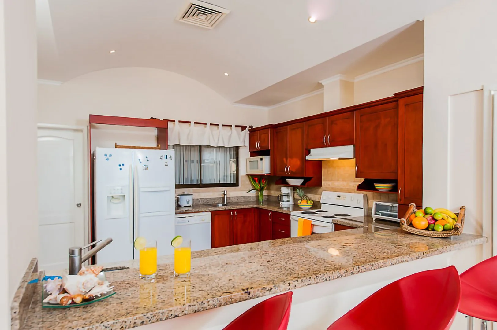 TA-05 — Tamarindo Penthouse Villa