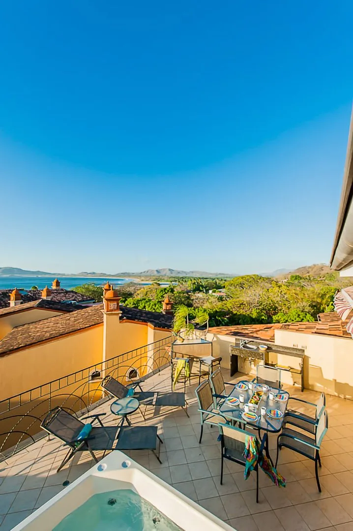 TA-05 — Tamarindo Penthouse Villa