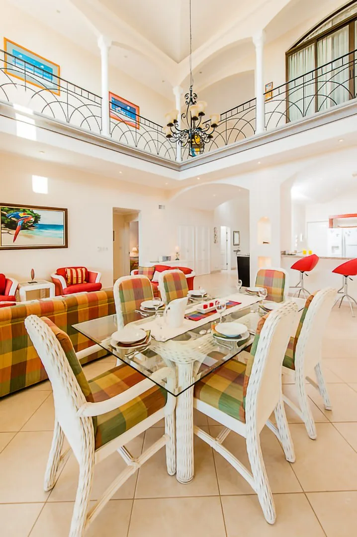 TA-05 — Tamarindo Penthouse Villa