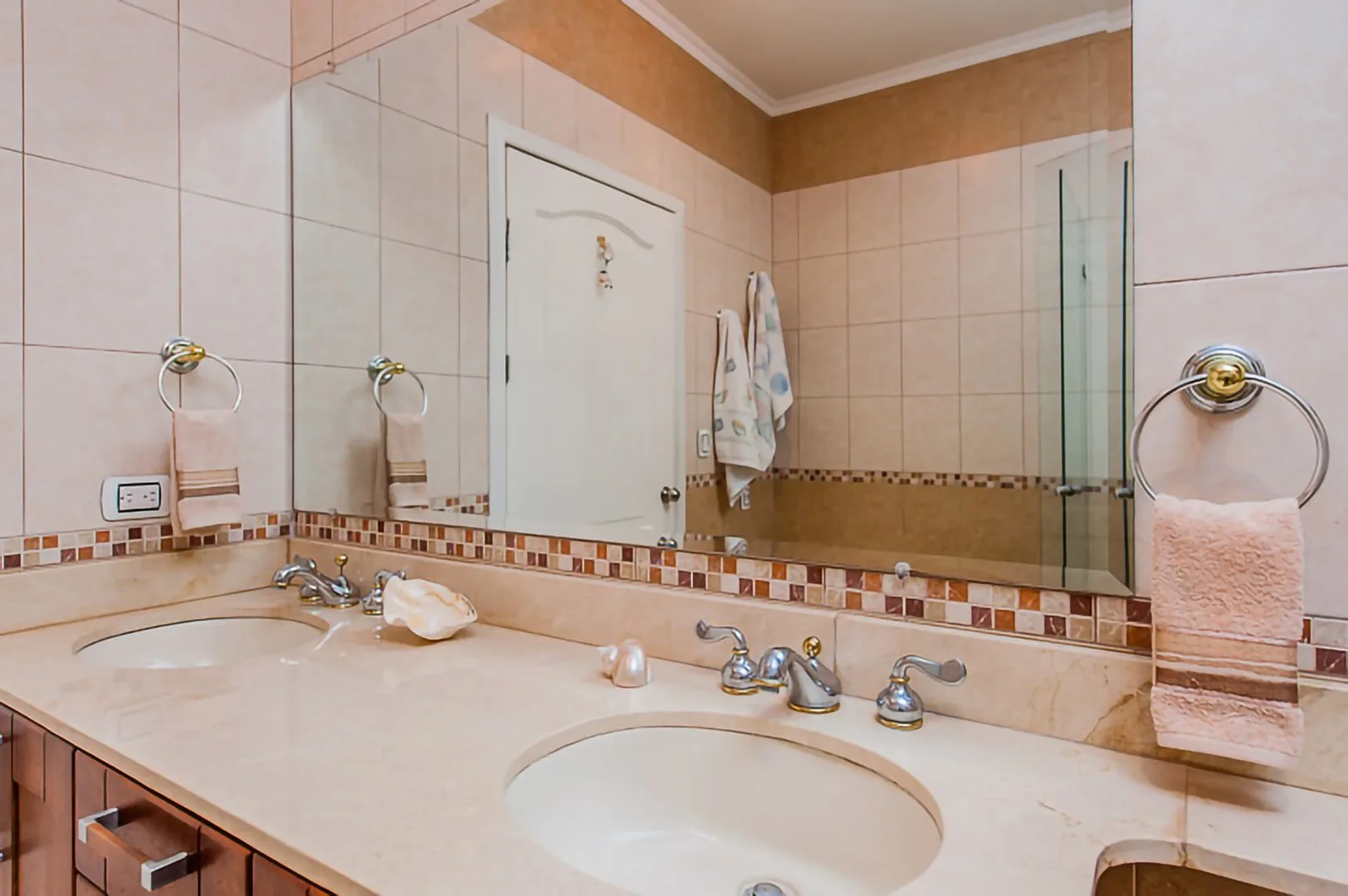TA-05 — Tamarindo Penthouse Villa