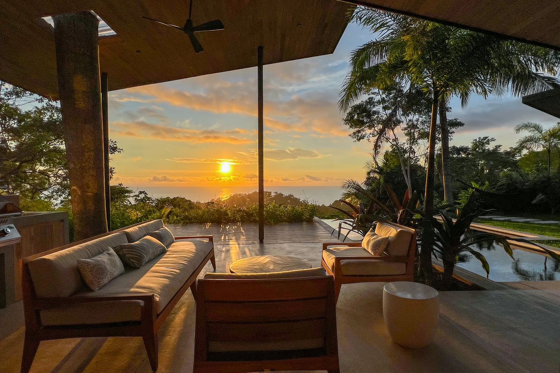 Villa Paloma, Santa Teresa