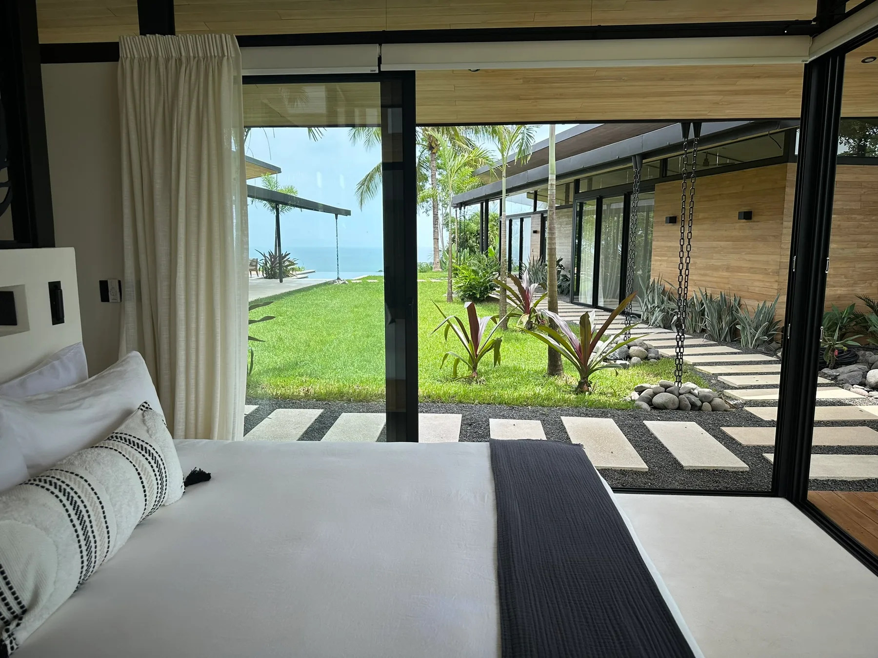 Villa Paloma, Santa Teresa