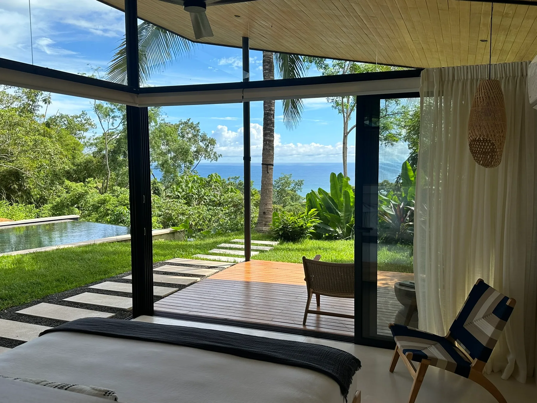 Villa Paloma, Santa Teresa