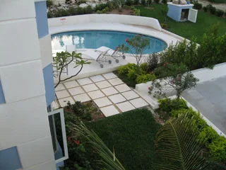 BH-10 — Bahamas Rental Home With Cable TV