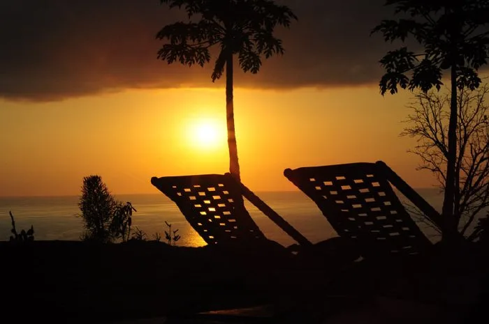 NI-07 — Mal Pais Beach House