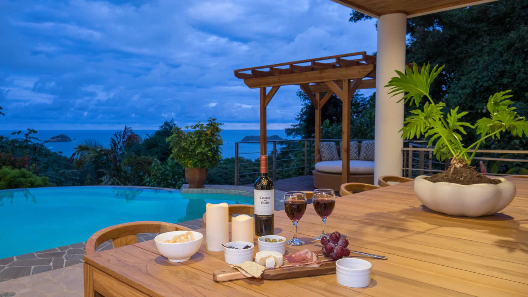 MA-21 — Costa Rica Family Vacation Luxury Villa in Manuel Antonio