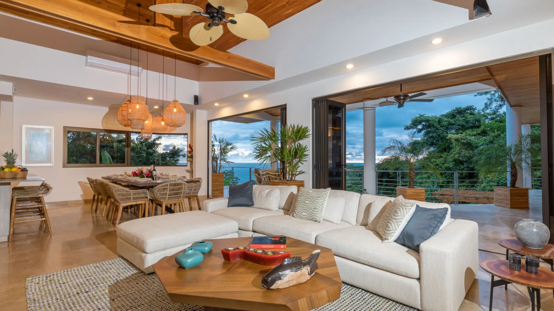 MA-21 — Costa Rica Family Vacation Luxury Villa in Manuel Antonio