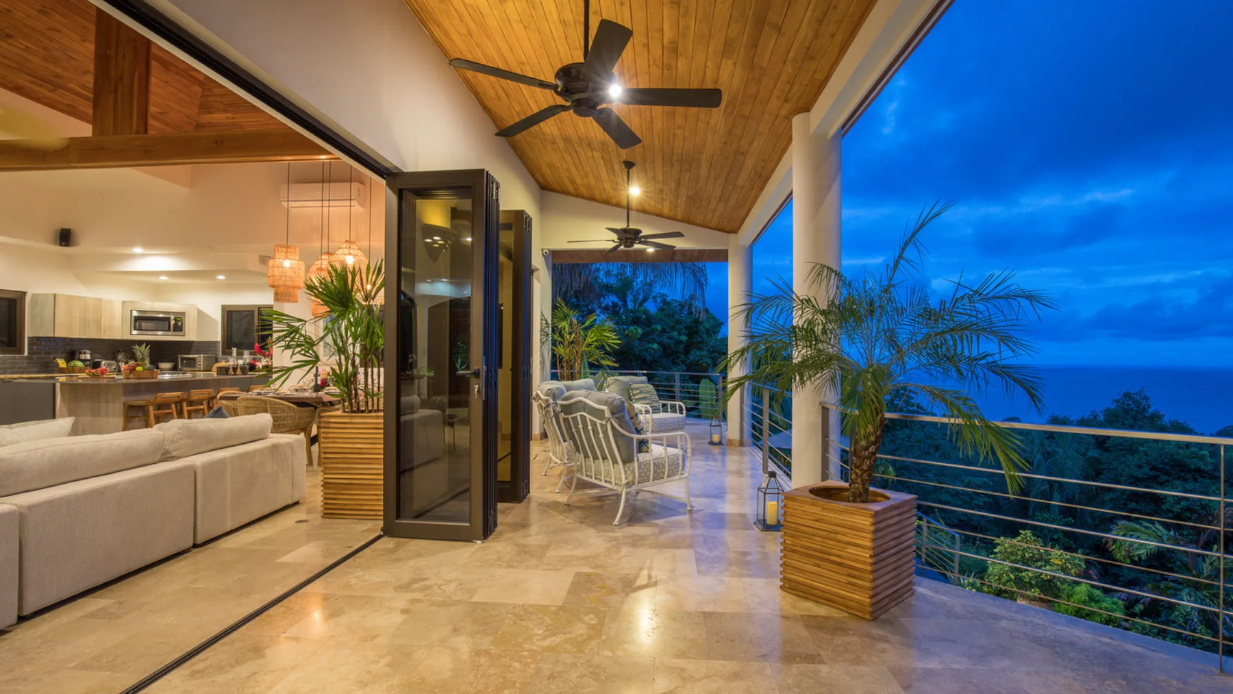 MA-21 — Costa Rica Family Vacation Luxury Villa in Manuel Antonio