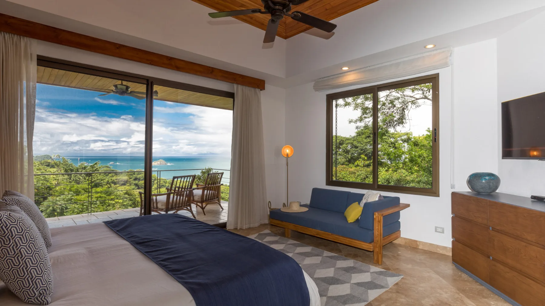 MA-21 — Costa Rica Family Vacation Luxury Villa in Manuel Antonio