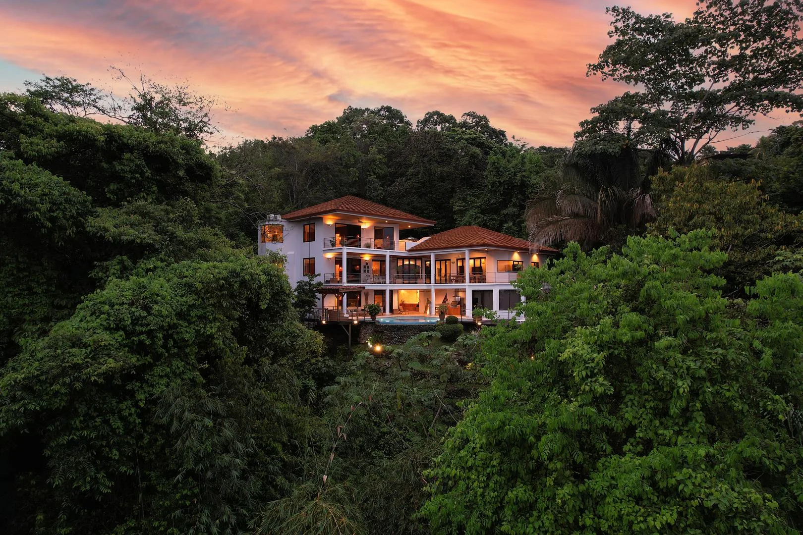 MA-21 — Costa Rica Family Vacation Luxury Villa in Manuel Antonio