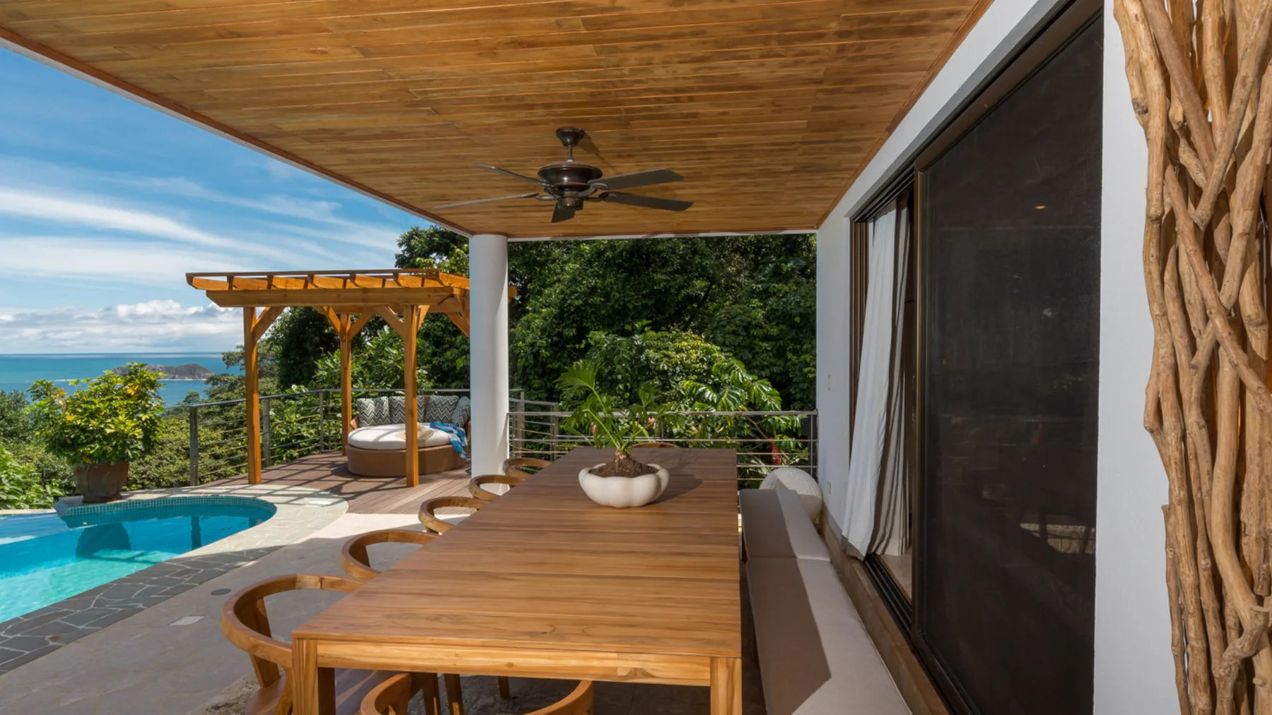 MA-21 — Costa Rica Family Vacation Luxury Villa in Manuel Antonio