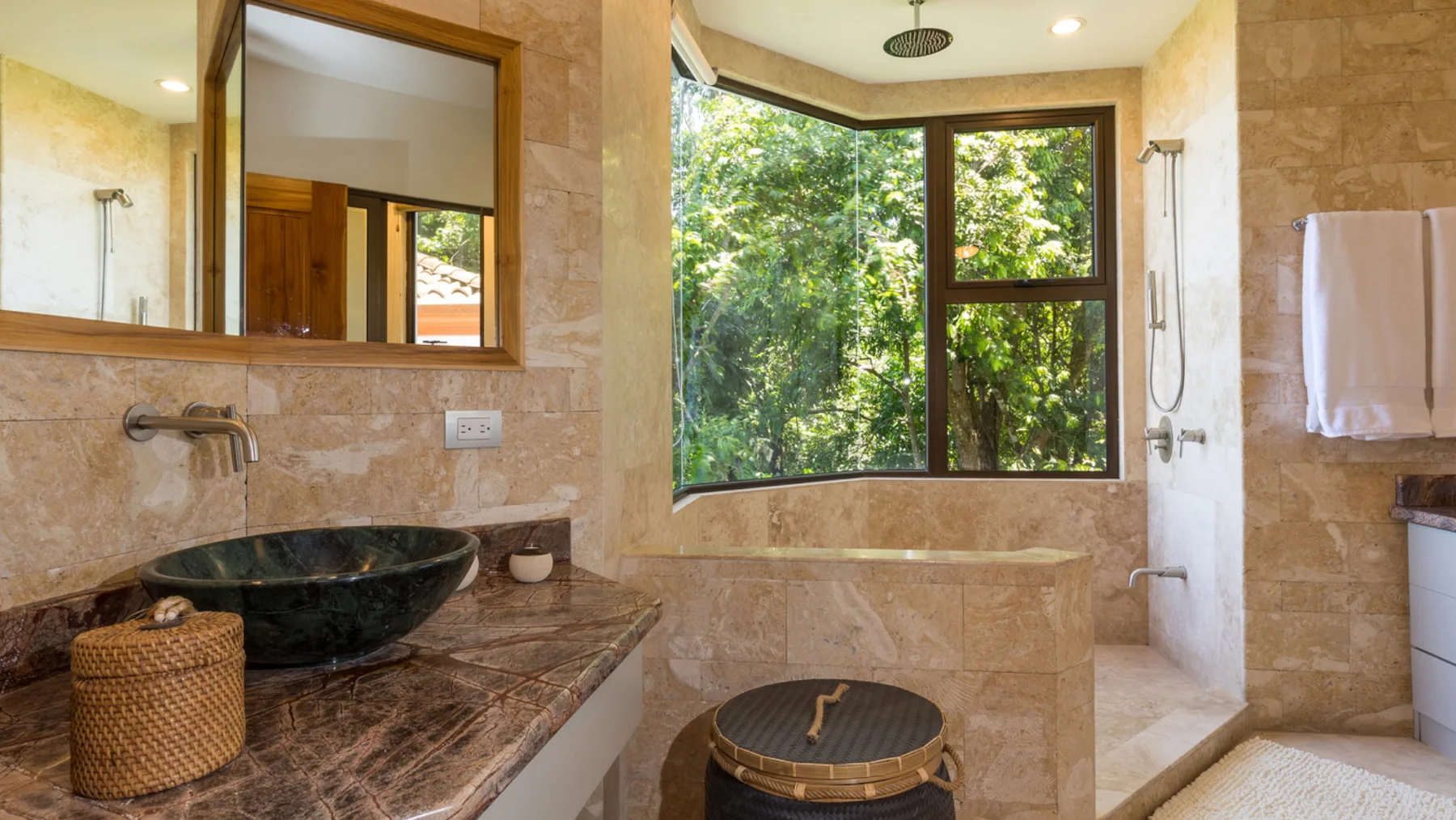 MA-21 — Costa Rica Family Vacation Luxury Villa in Manuel Antonio