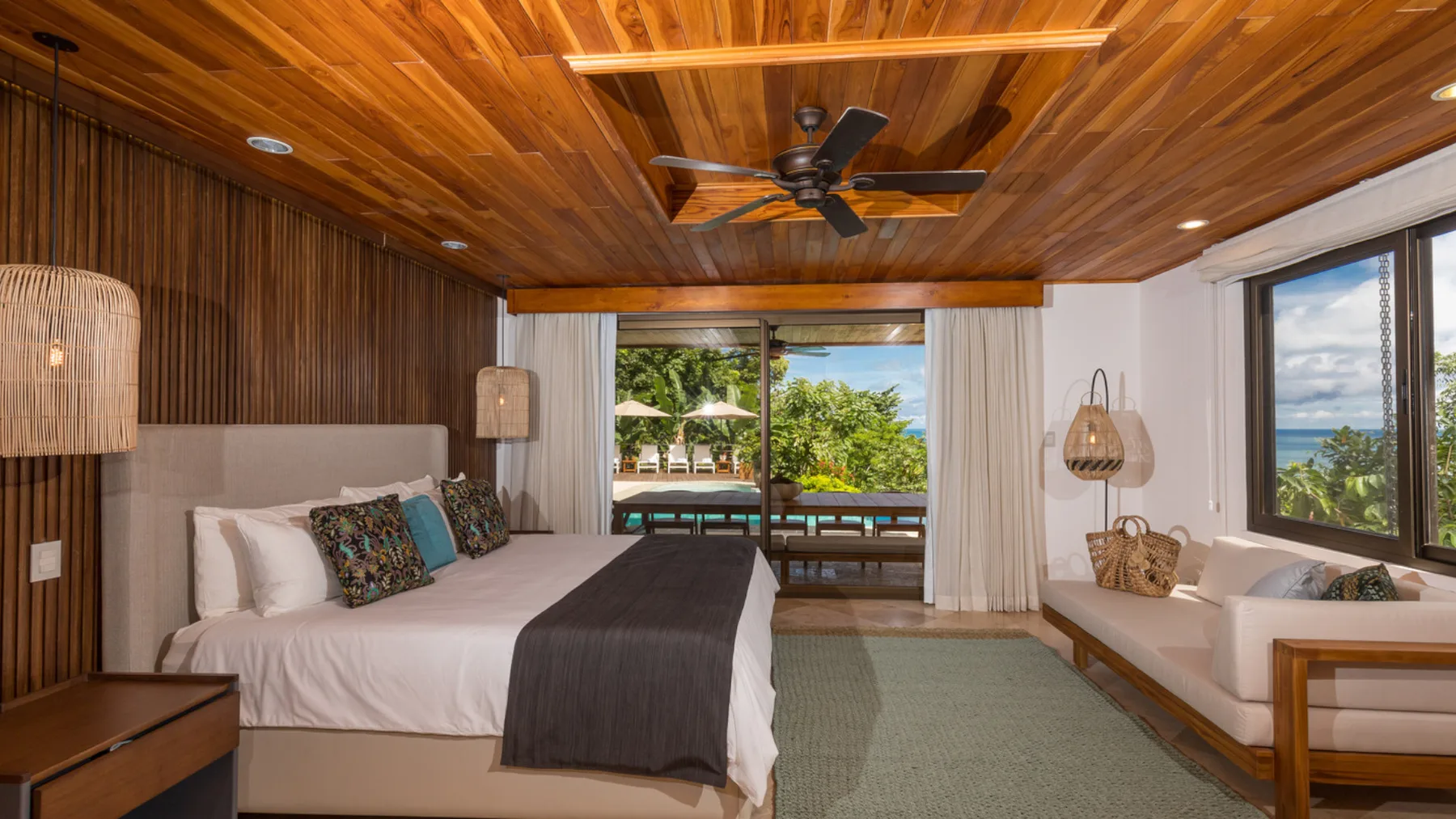 MA-21 — Costa Rica Family Vacation Luxury Villa in Manuel Antonio