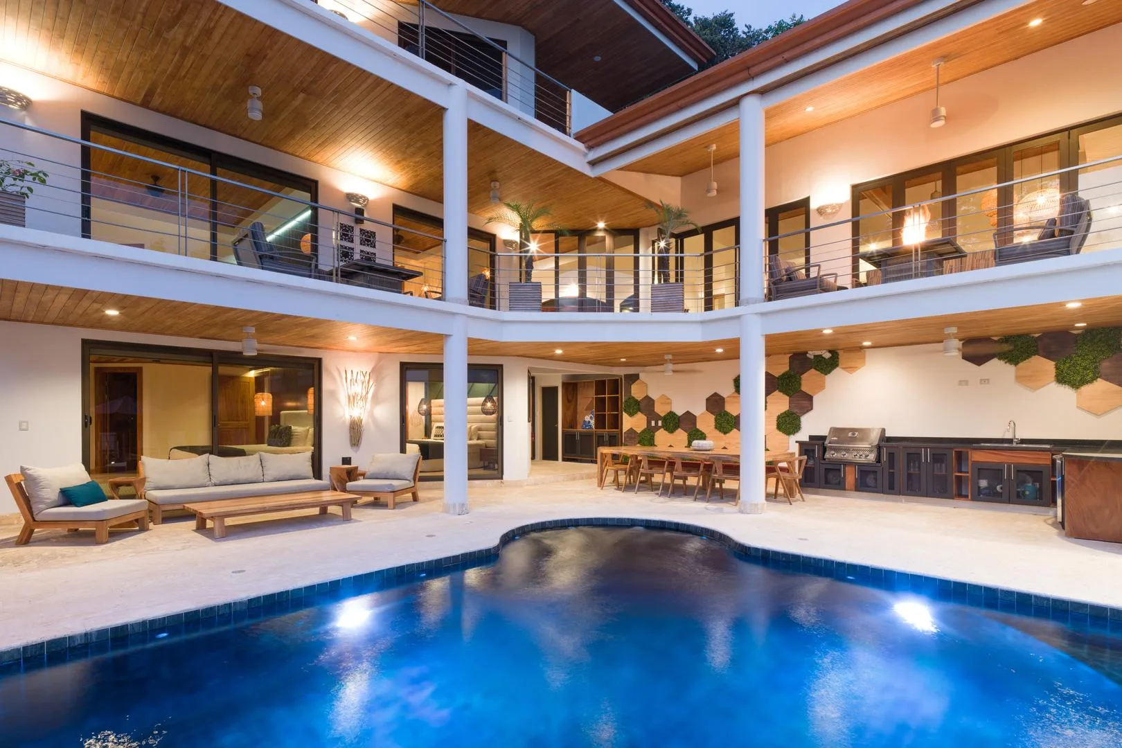 MA-21 — Costa Rica Family Vacation Luxury Villa in Manuel Antonio