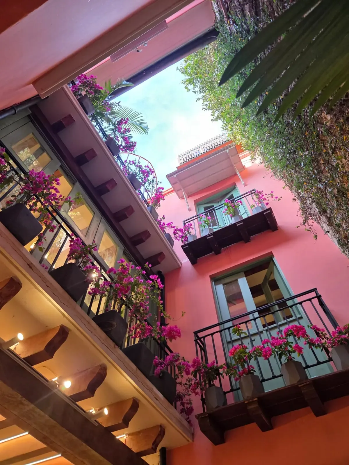 Casa AcoModo at Casco Viejo – 6BR Mansion w/ Pool