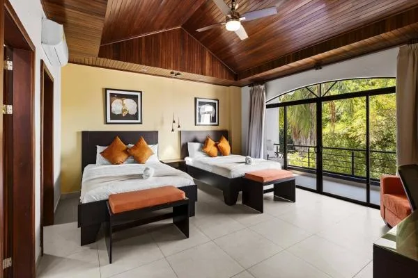 Pacific Palms