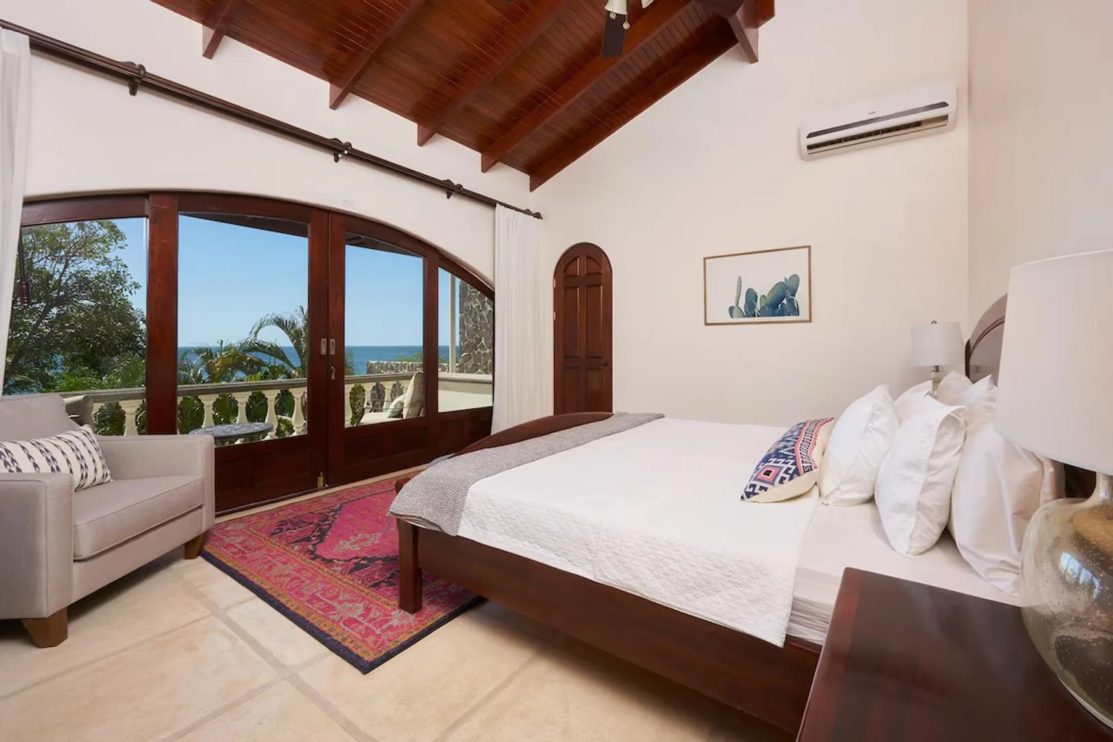 TA-31 — Beach House by Playa Langosta