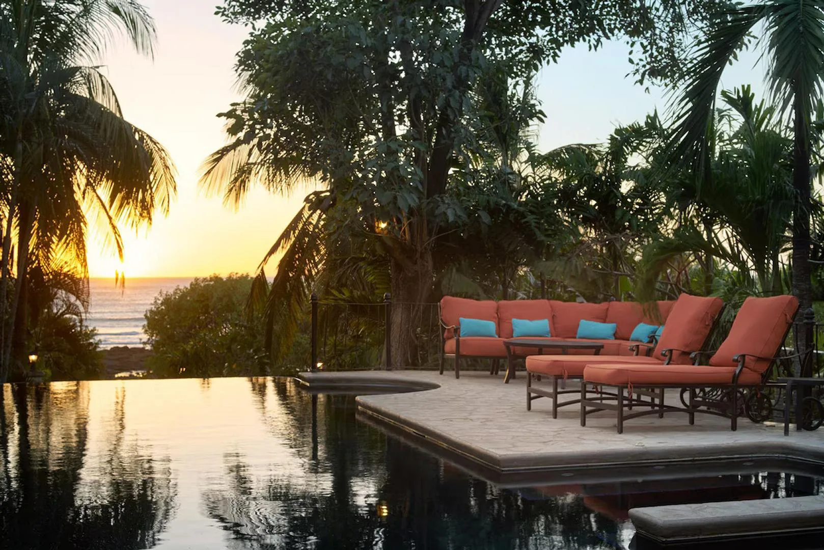 TA-31 — Beach House by Playa Langosta