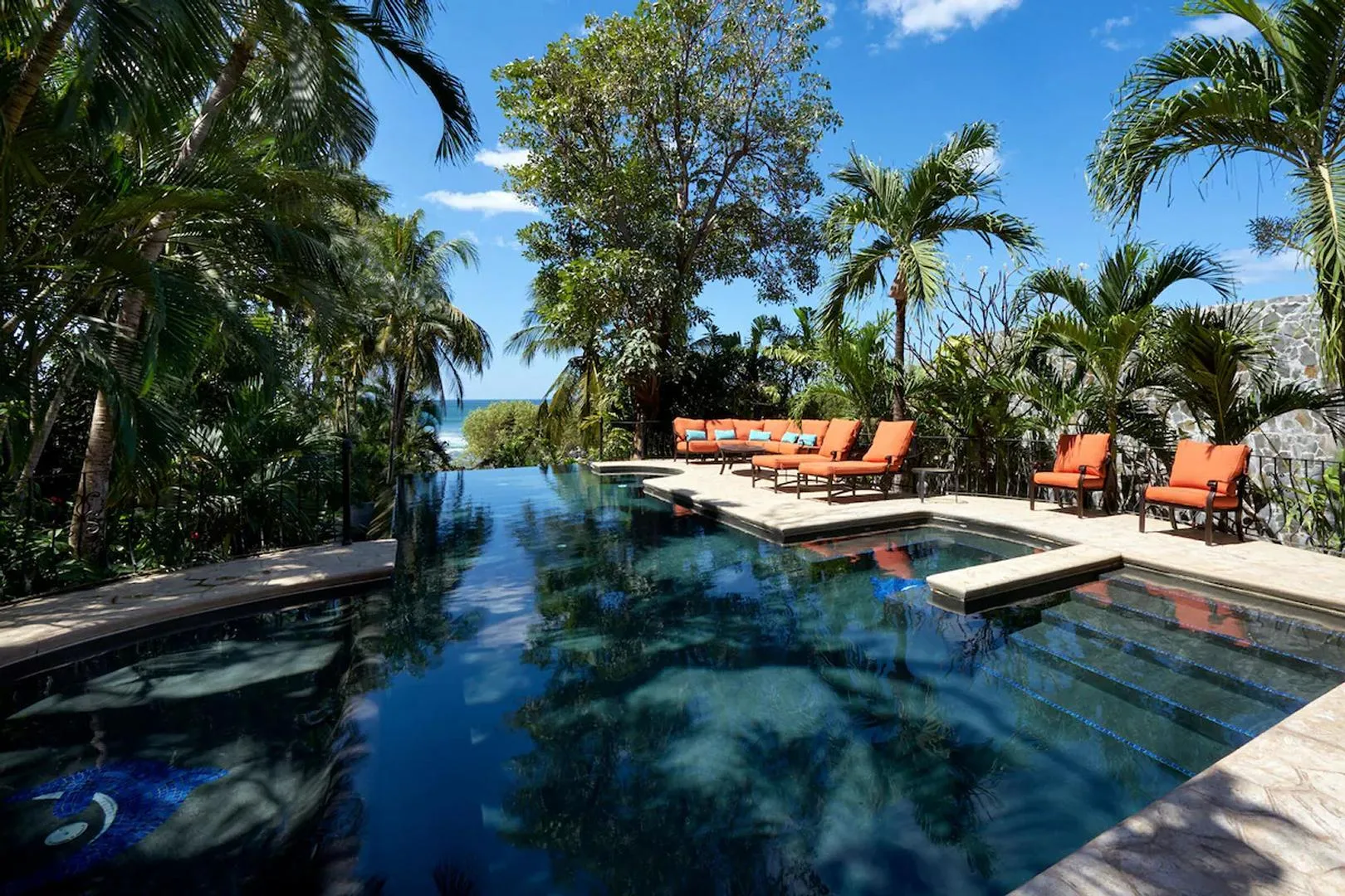 TA-31 — Beach House by Playa Langosta